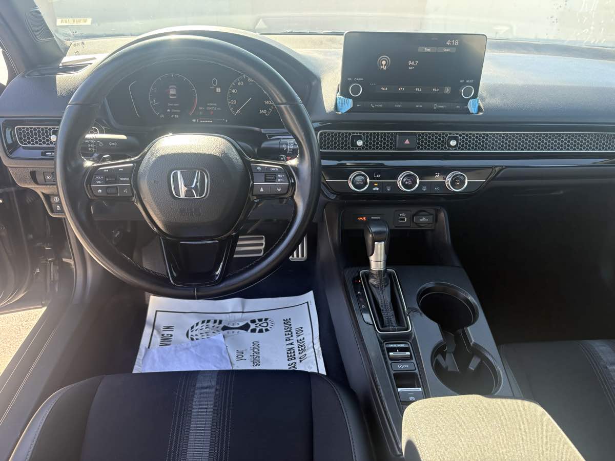 Photo 17 of this Honda Civic Sedan