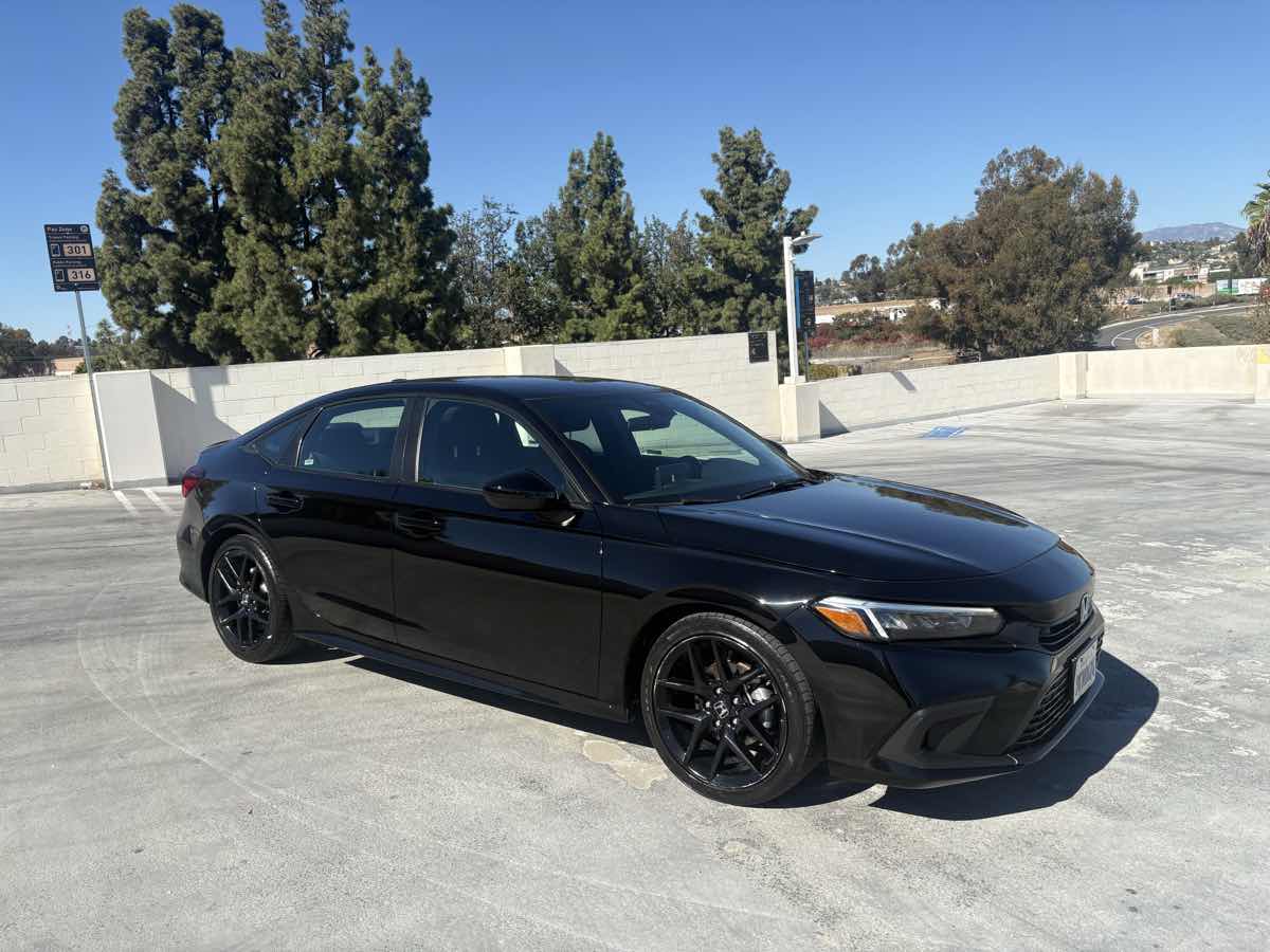 Photo 28 of this Honda Civic Sedan