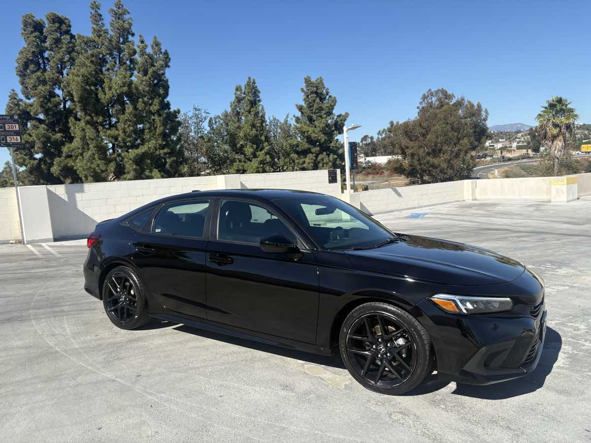 Photo 29 of this Honda Civic Sedan