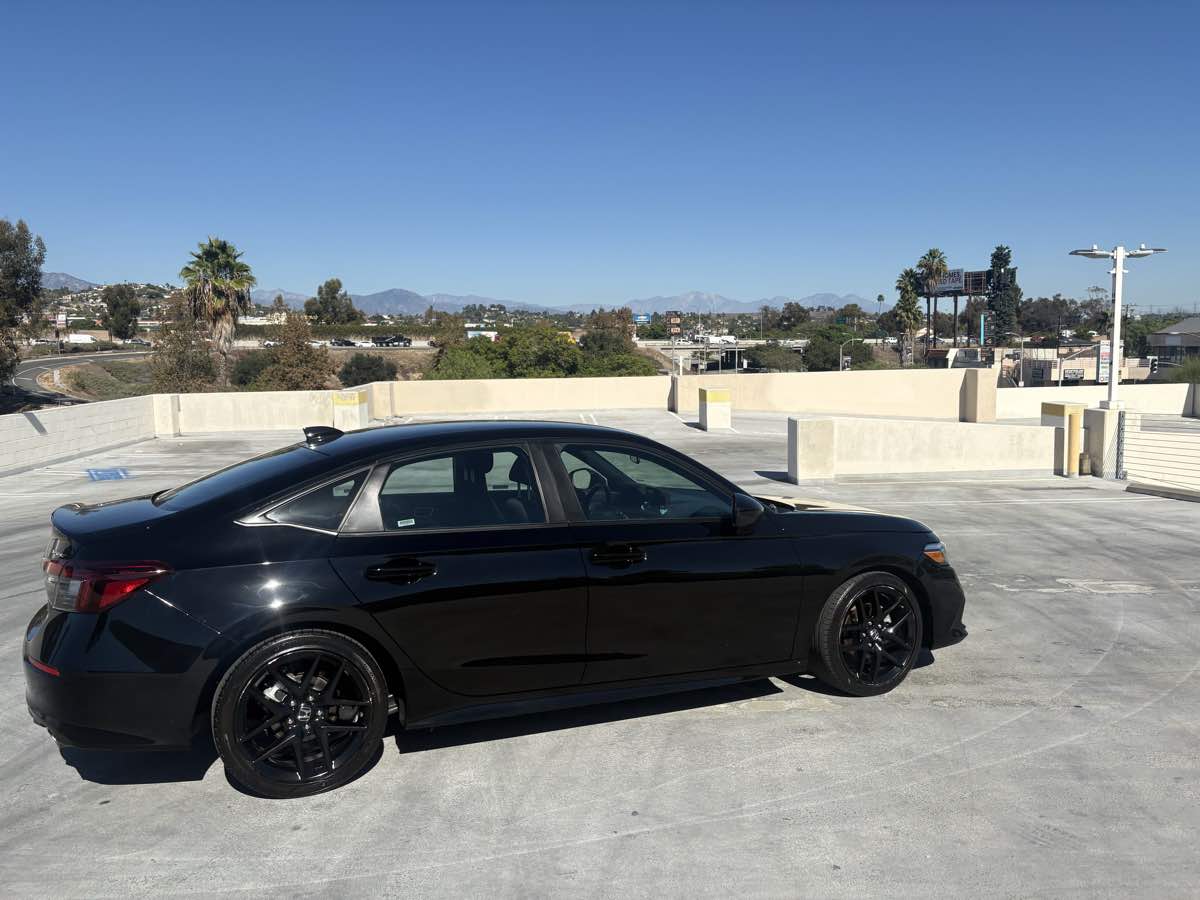 Photo 35 of this Honda Civic Sedan