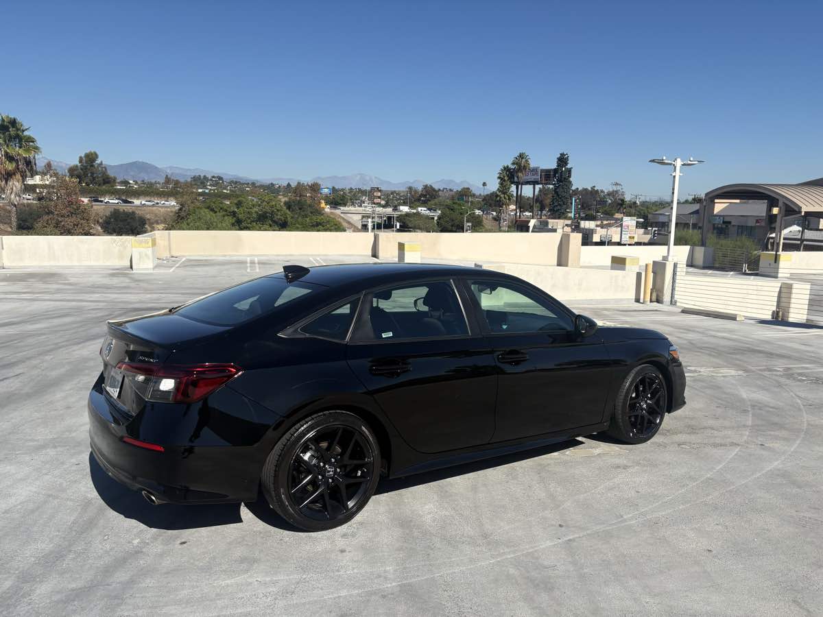 Photo 36 of this Honda Civic Sedan