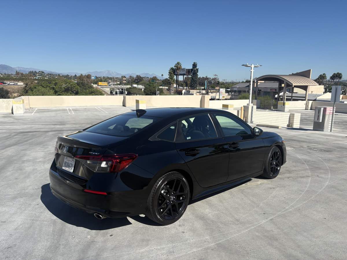 Photo 37 of this Honda Civic Sedan