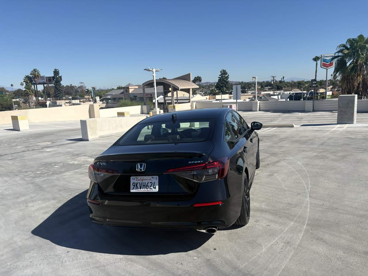 Photo 39 of this Honda Civic Sedan