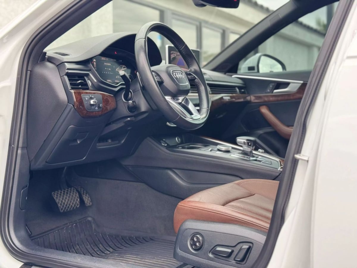 2019 Audi A4 Allroad Quattro Premium Plus photo 9