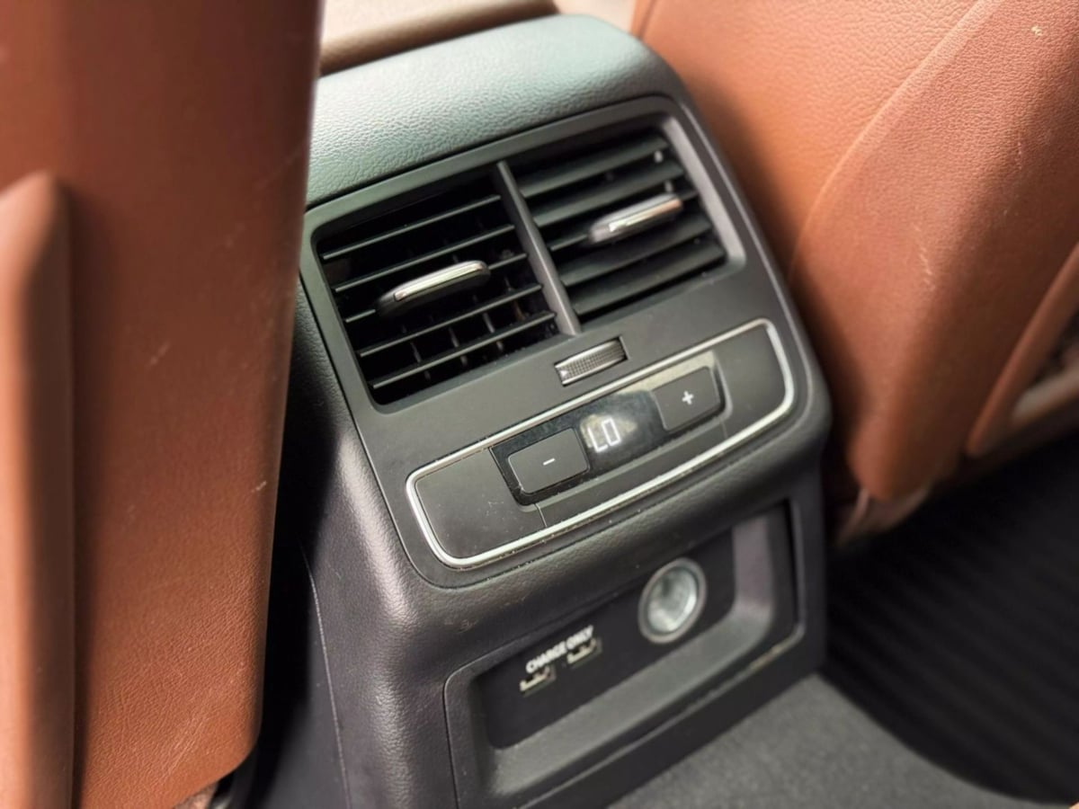 2019 Audi A4 Allroad Quattro Premium Plus photo 11
