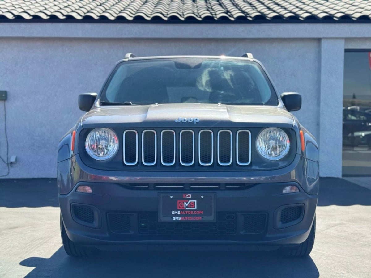 2017 Jeep Renegade Sport photo 3