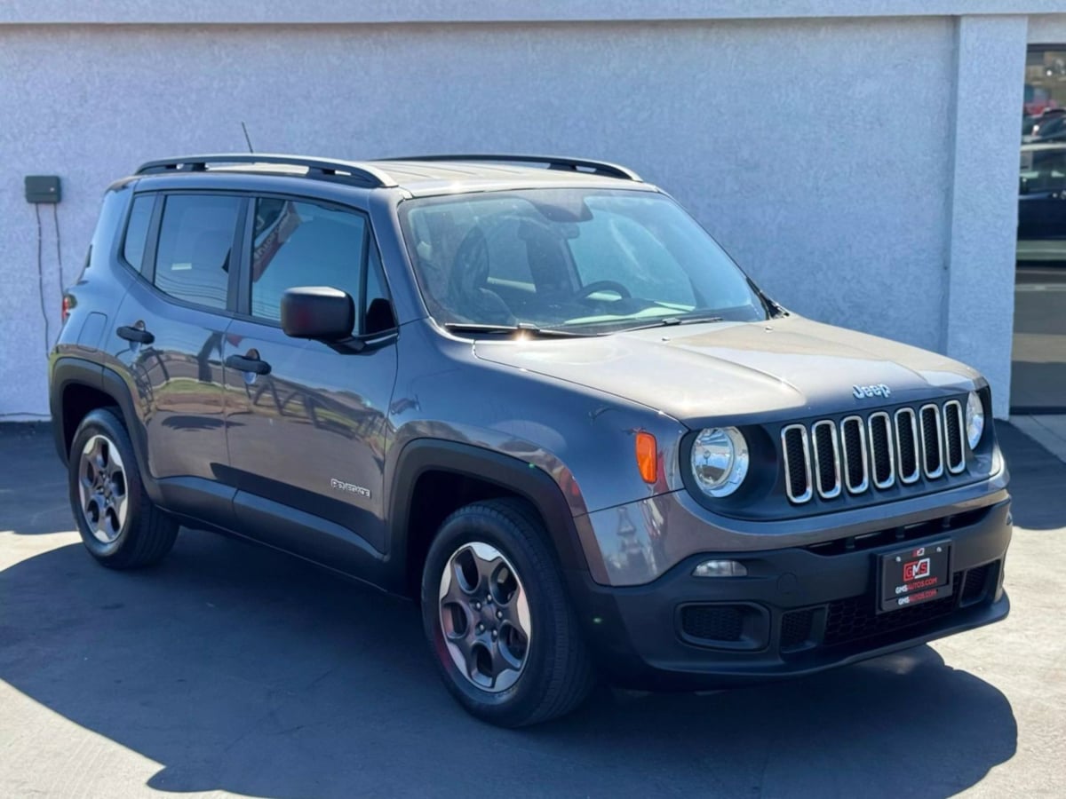 2017 Jeep Renegade Sport photo 4