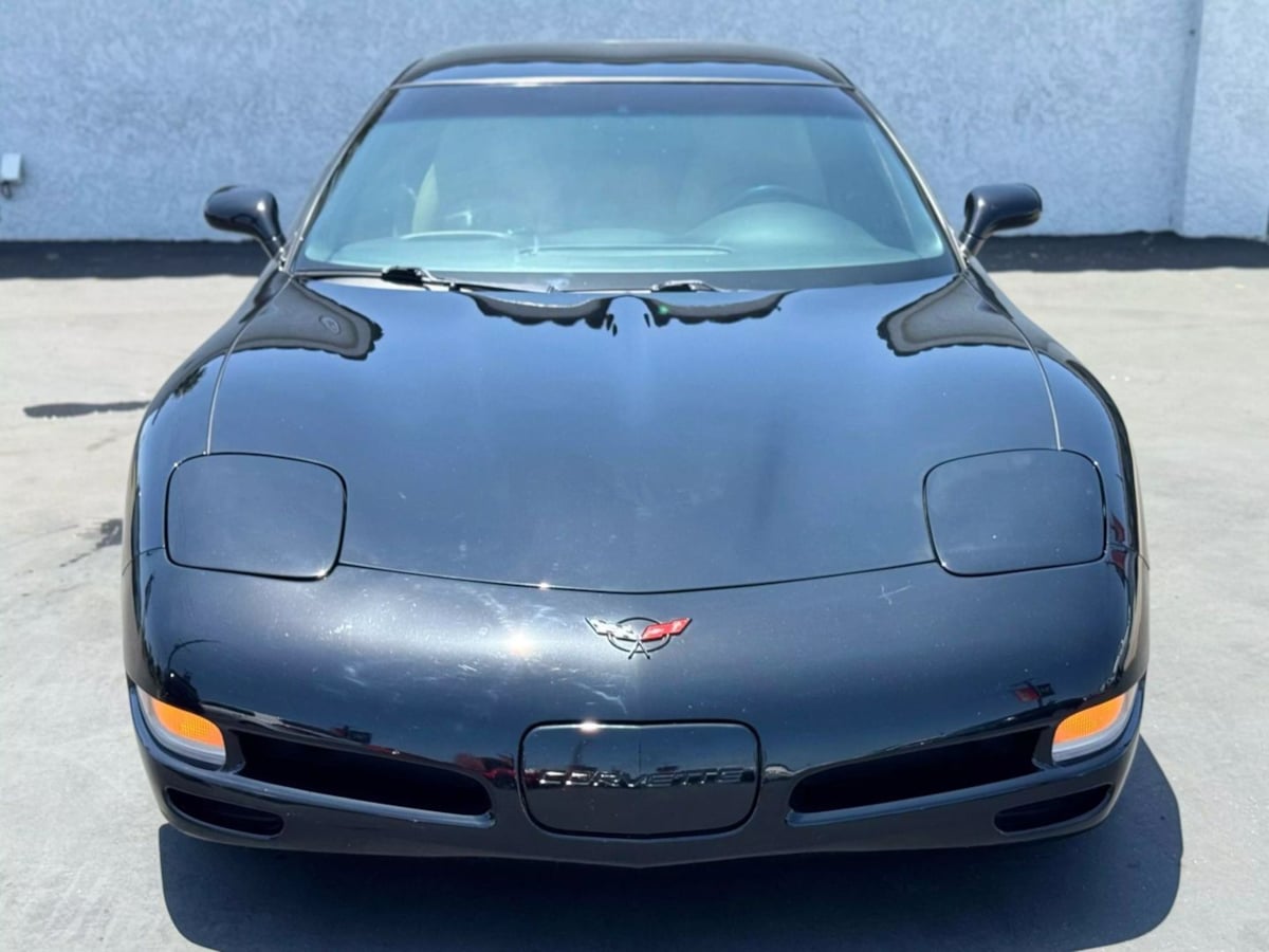 1998 Chevrolet Corvette photo 3