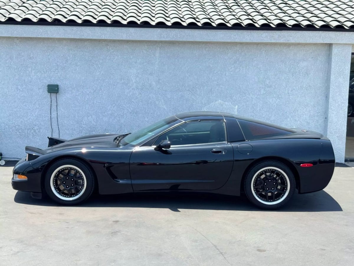 1998 Chevrolet Corvette photo 11