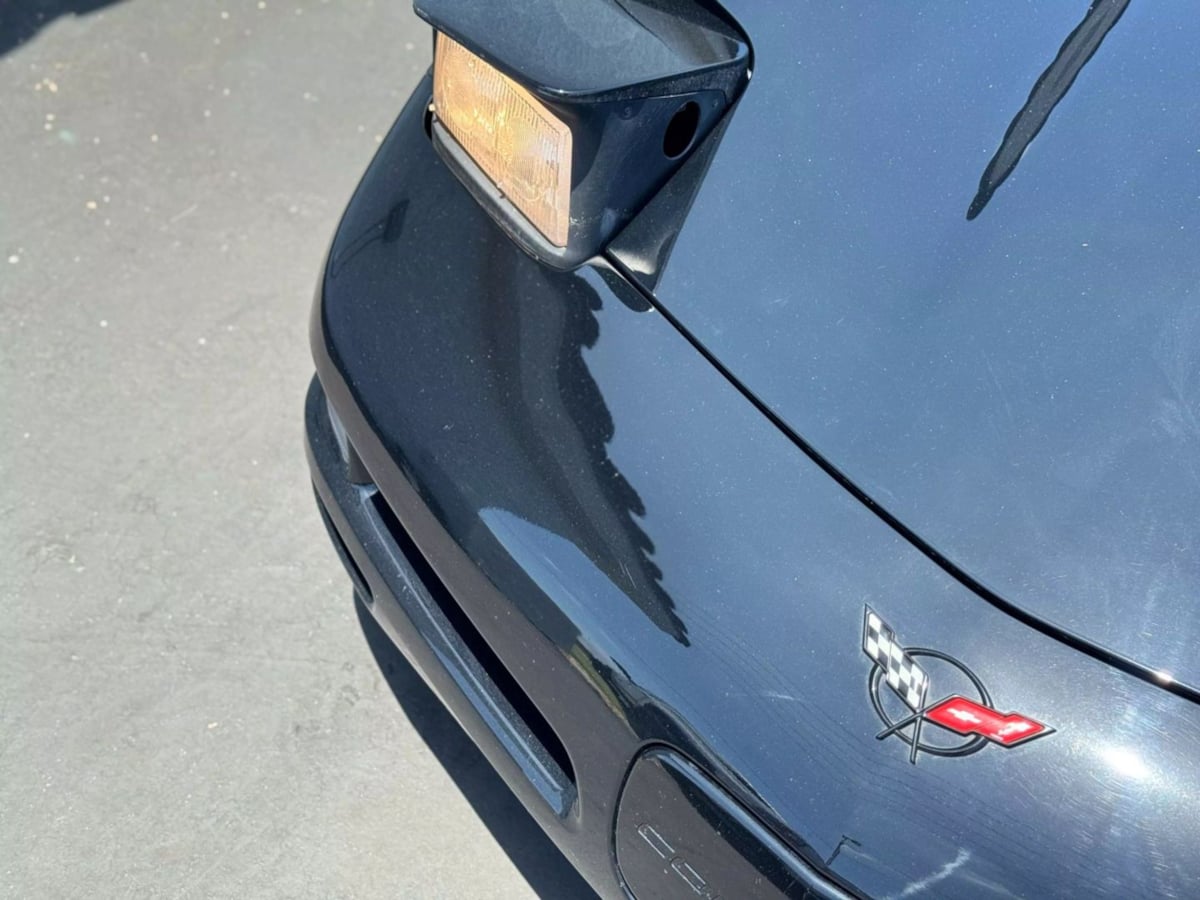 1998 Chevrolet Corvette photo 13