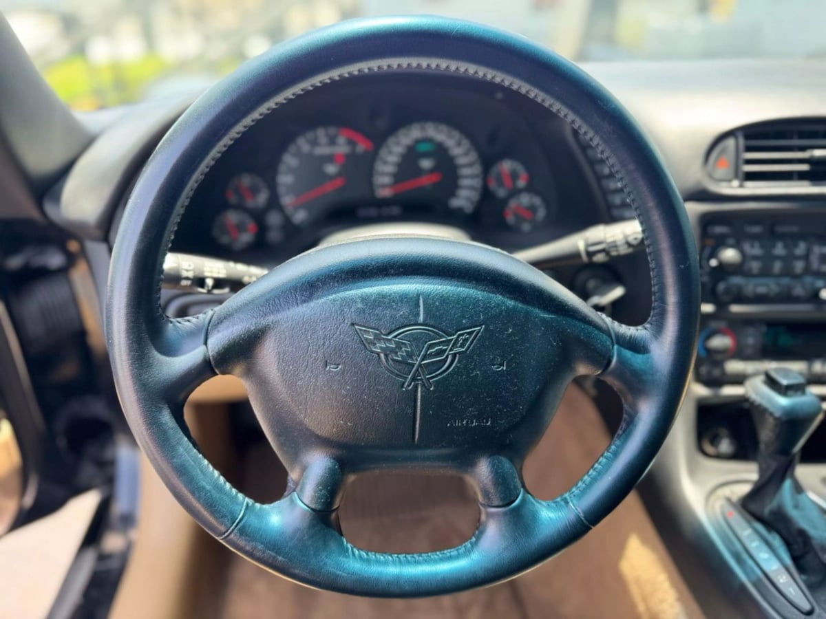 1998 Chevrolet Corvette photo 23