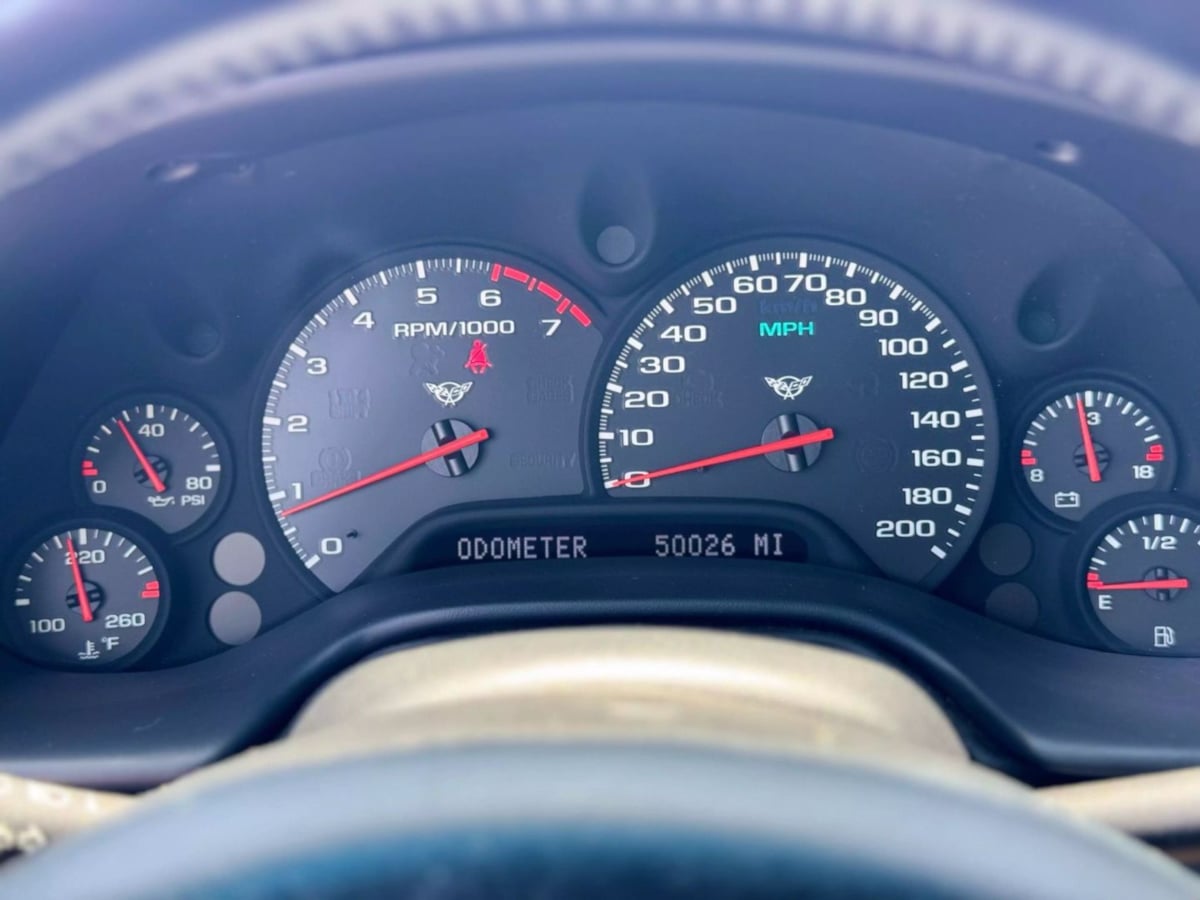 1998 Chevrolet Corvette photo 24