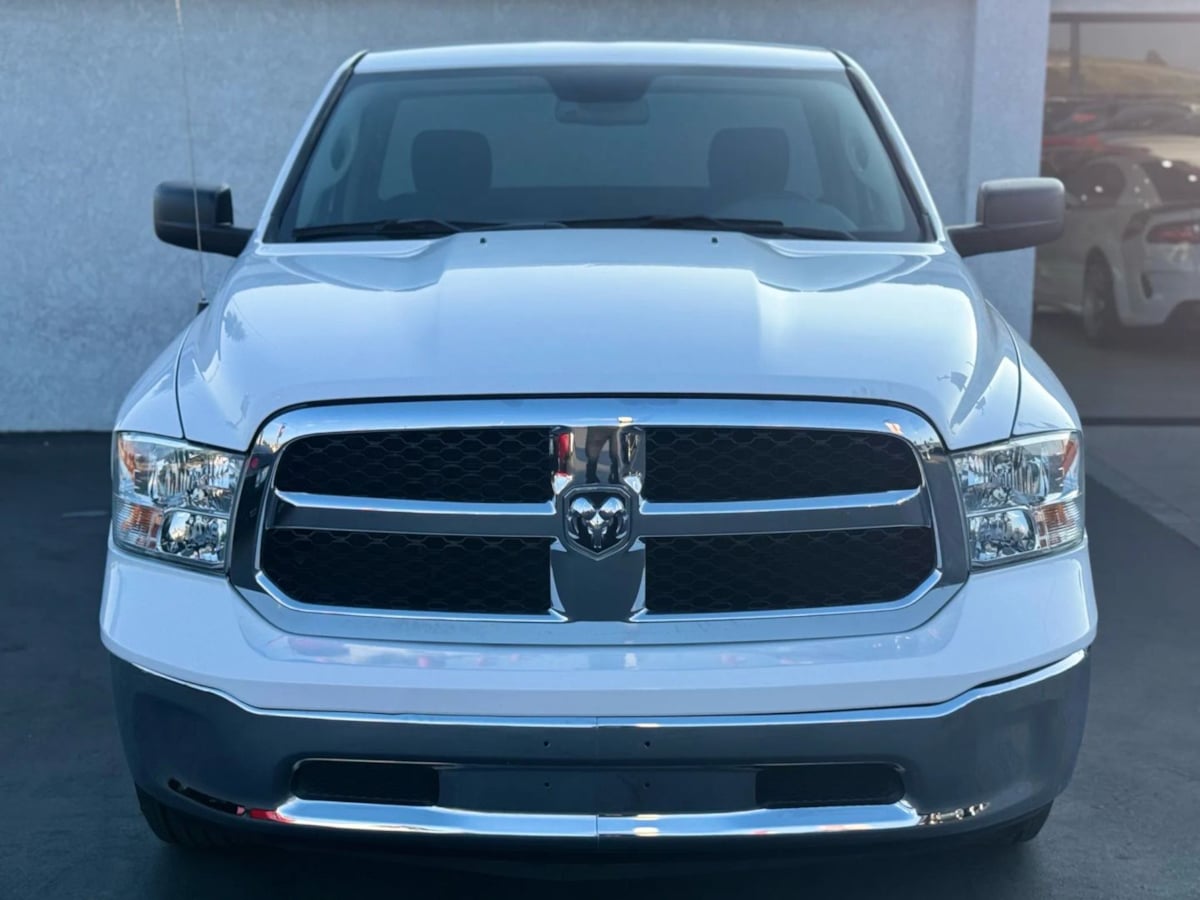 2020 Ram 1500 Classic photo 3