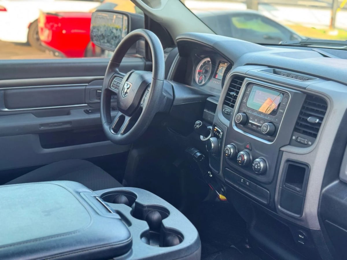 2020 Ram 1500 Classic photo 14