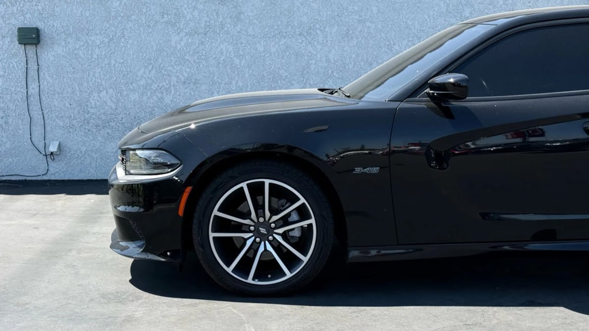 2023 Dodge Charger R/T photo 8