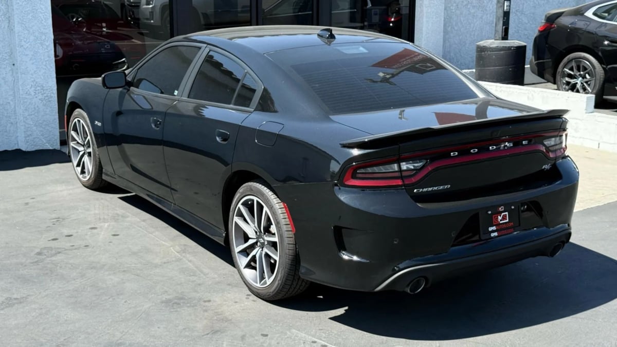 2023 Dodge Charger R/T photo 12