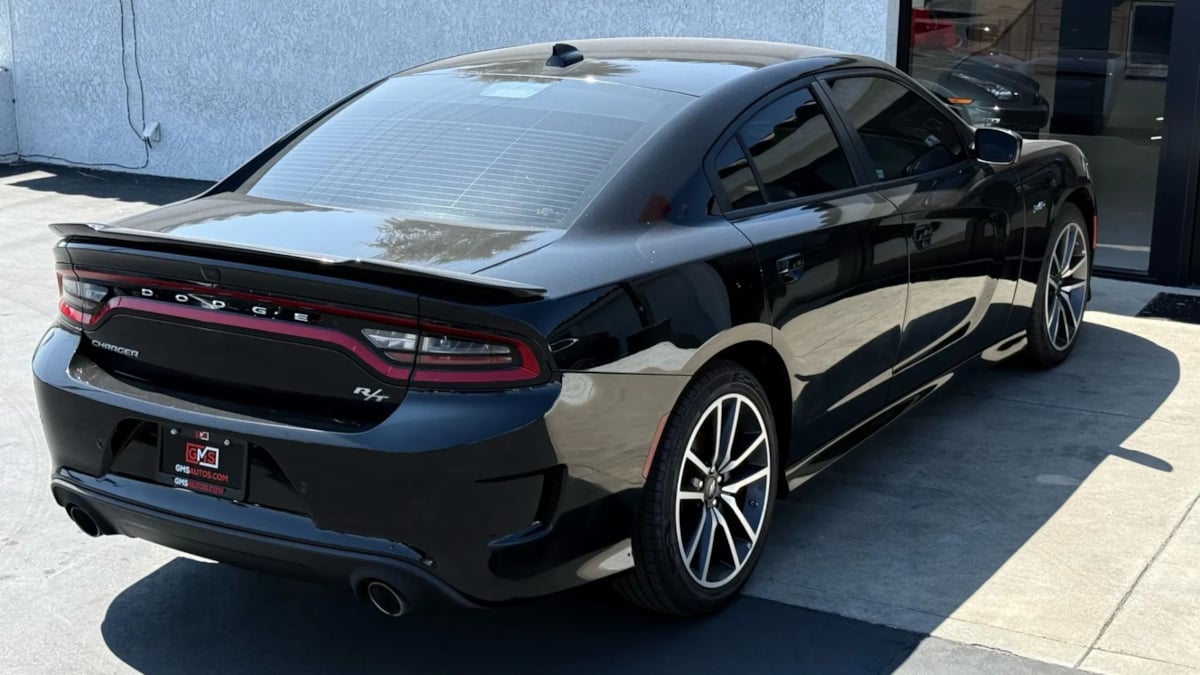 2023 Dodge Charger R/T photo 16