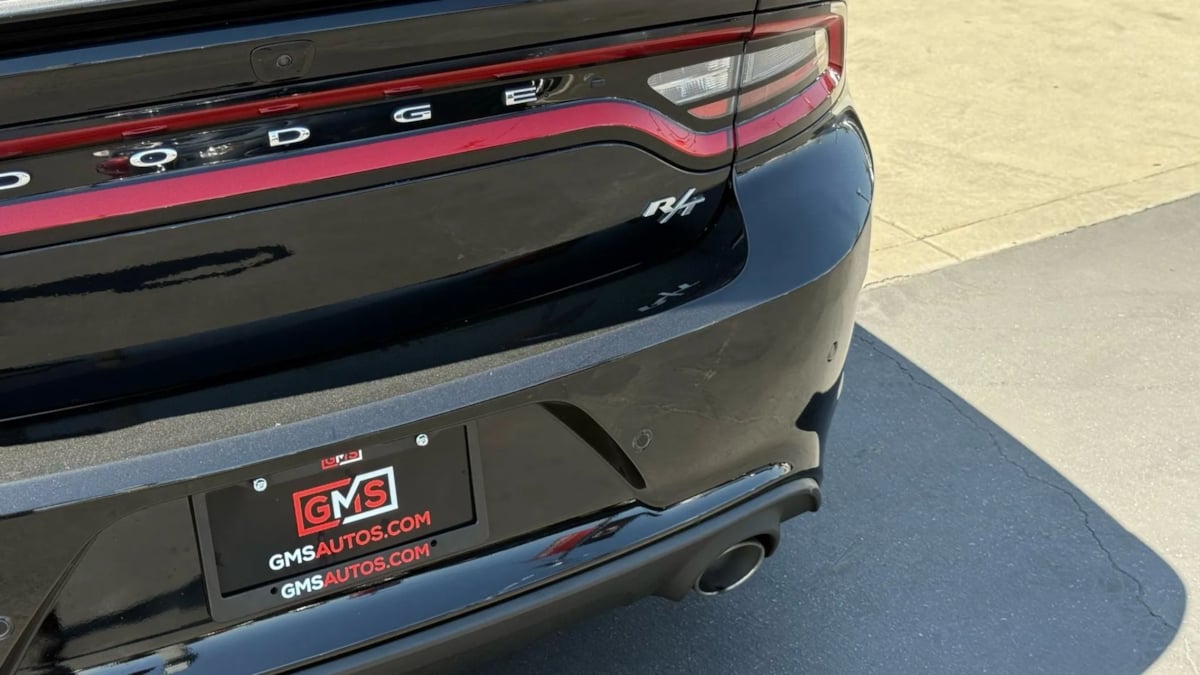 2023 Dodge Charger R/T photo 17