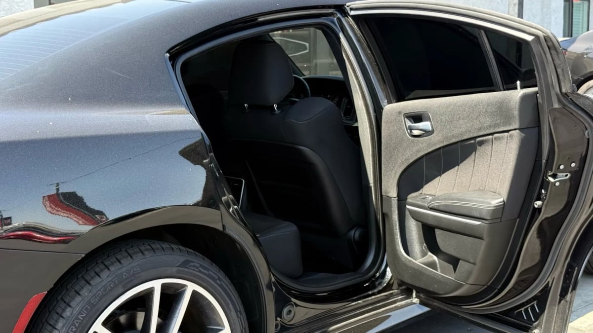 2023 Dodge Charger R/T photo 30