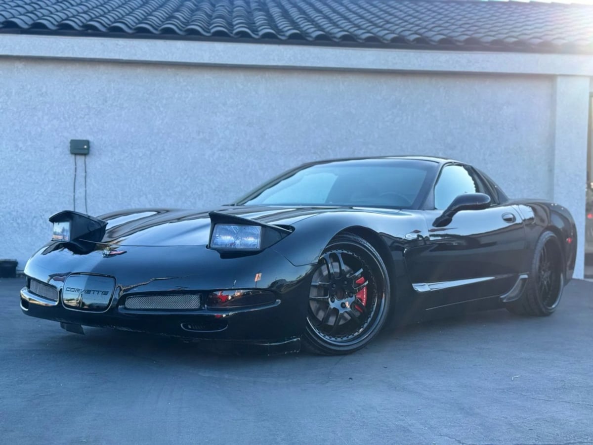 2004 Chevrolet Corvette Z06 photo 2