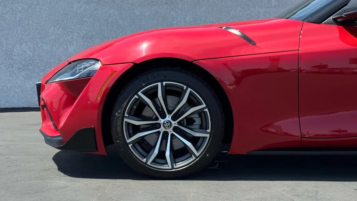 2021 Toyota Supra 2.0 photo 9