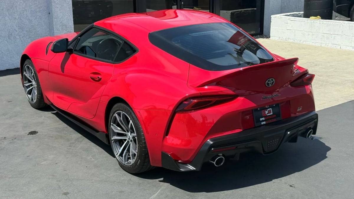 2021 Toyota Supra 2.0 photo 13
