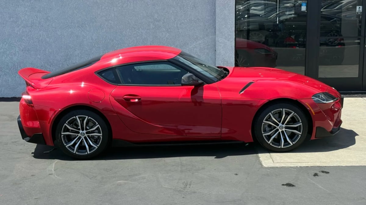 2021 Toyota Supra 2.0 photo 24