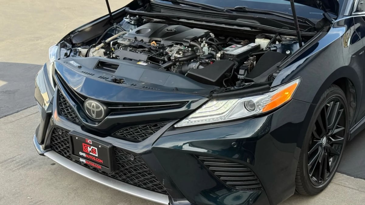 2018 Toyota Camry XSE photo 27