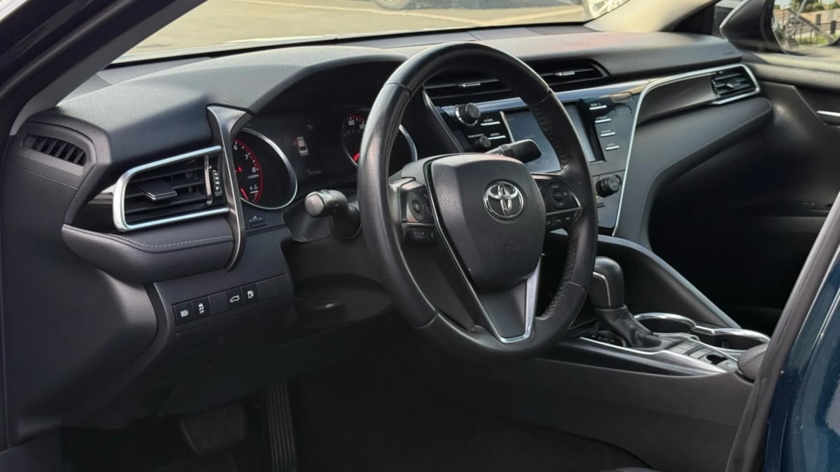 2018 Toyota Camry XSE photo 49