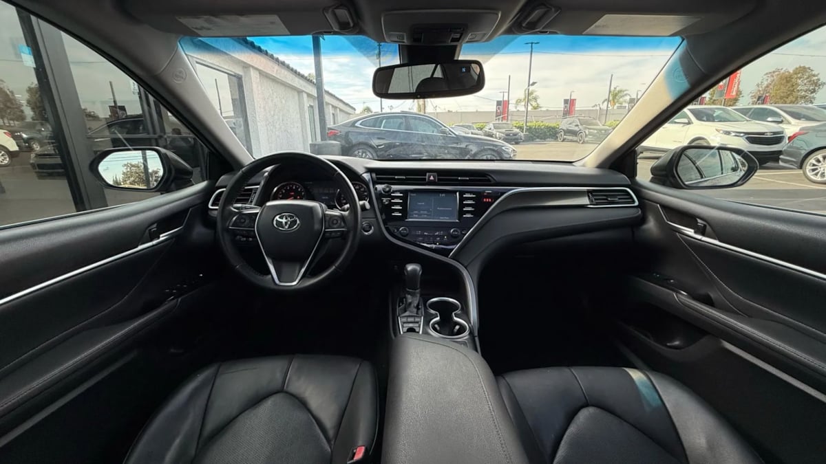 2018 Toyota Camry XSE photo 52