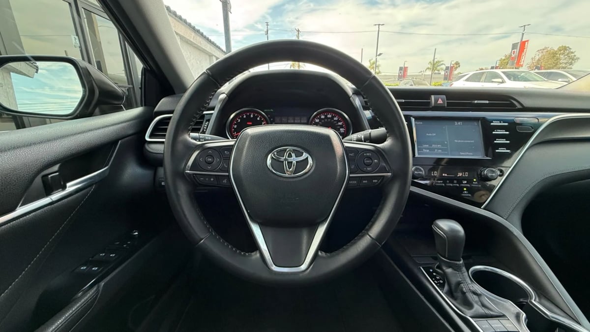 2018 Toyota Camry XSE photo 53
