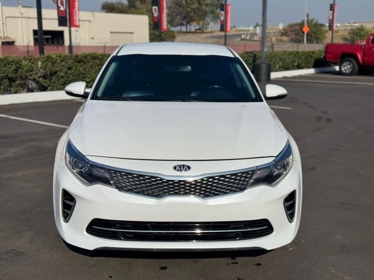 2016 Kia Optima SX Turbo photo 2