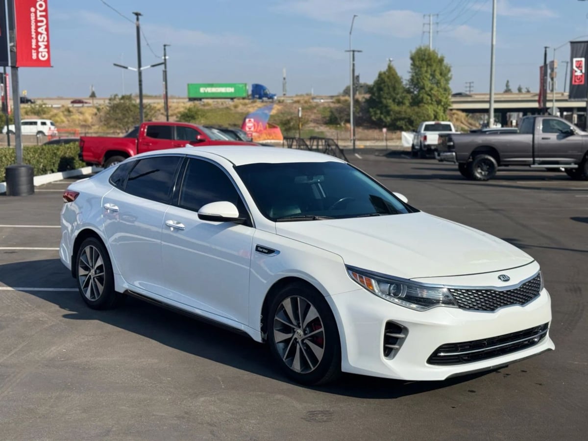 2016 Kia Optima SX Turbo photo 3