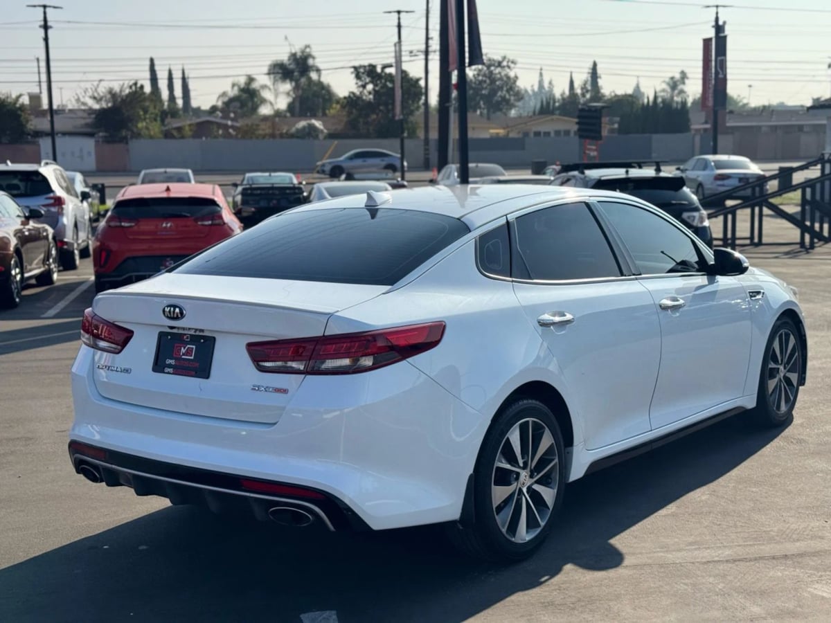 2016 Kia Optima SX Turbo photo 5