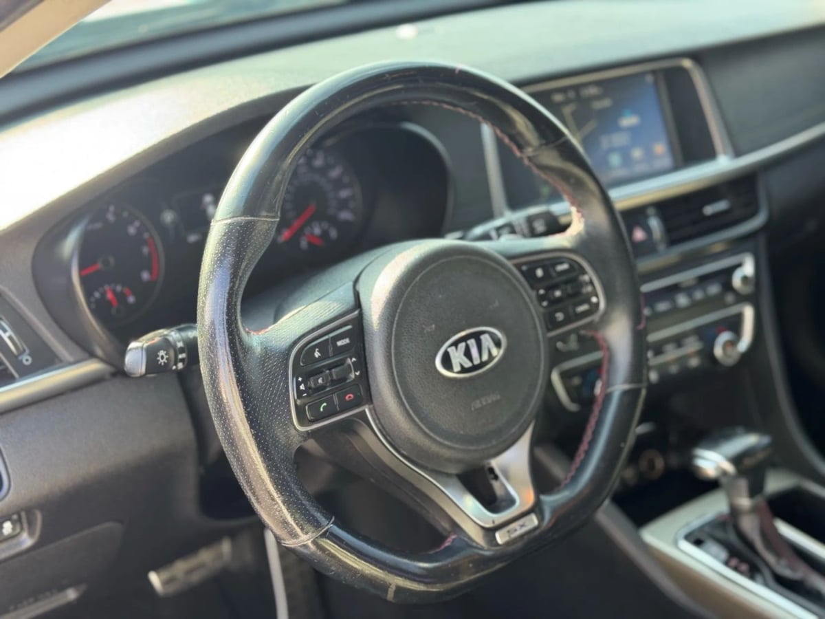 2016 Kia Optima SX Turbo photo 14