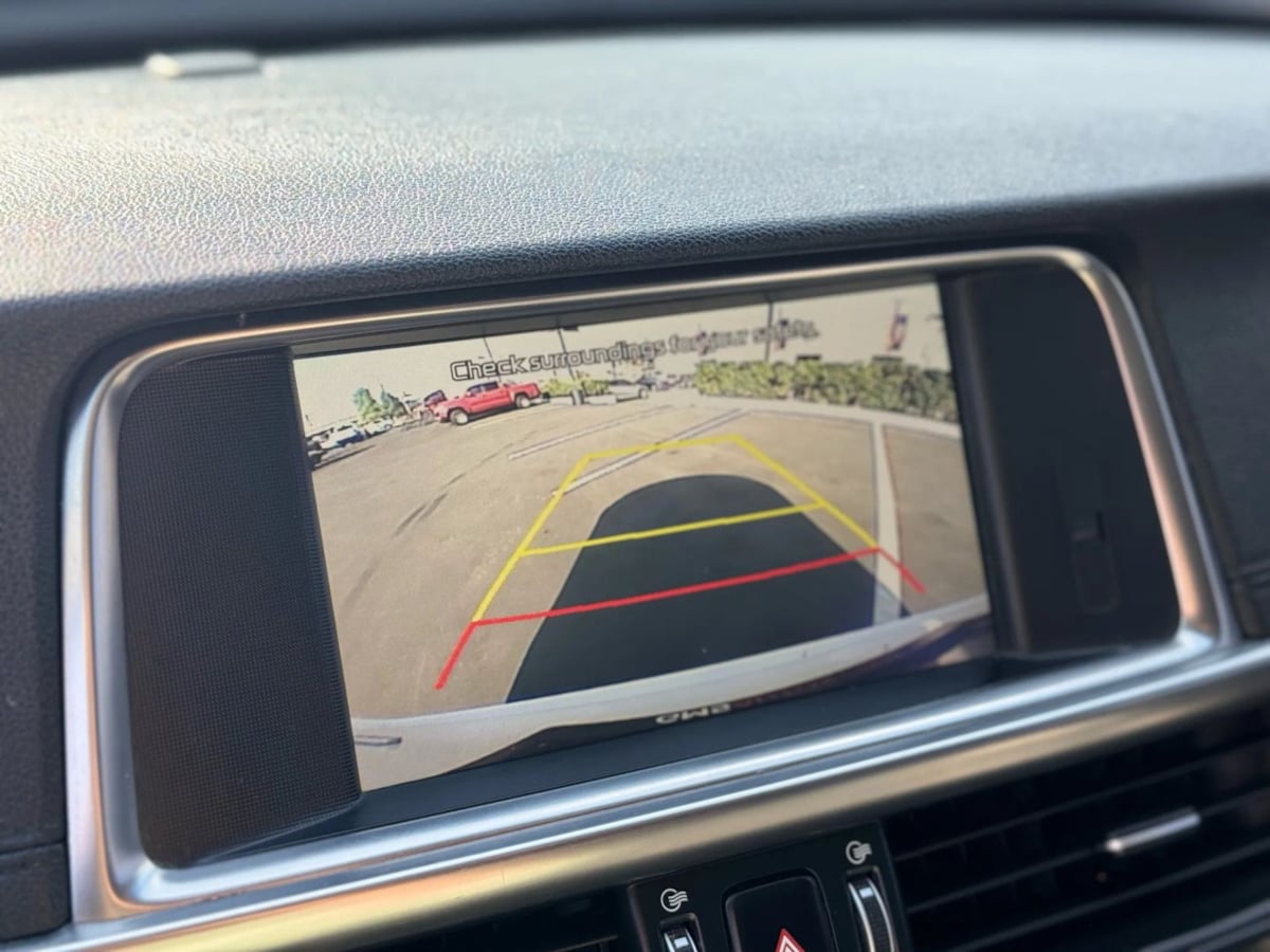 2016 Kia Optima SX Turbo photo 18