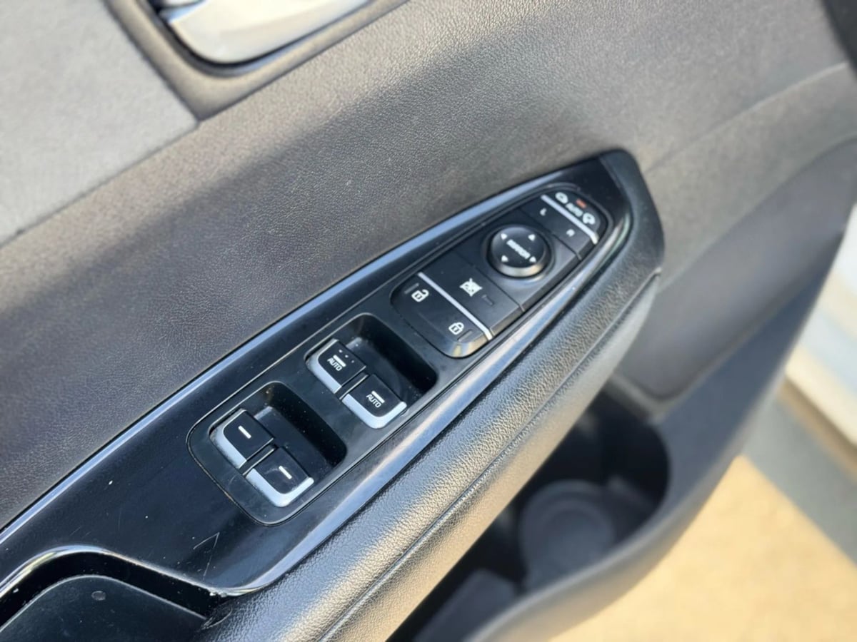 2016 Kia Optima SX Turbo photo 22