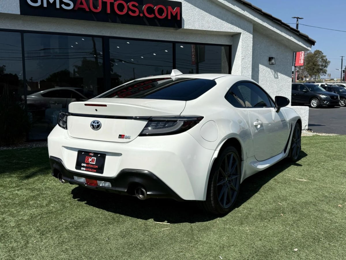 2024 Toyota GR86 photo 10