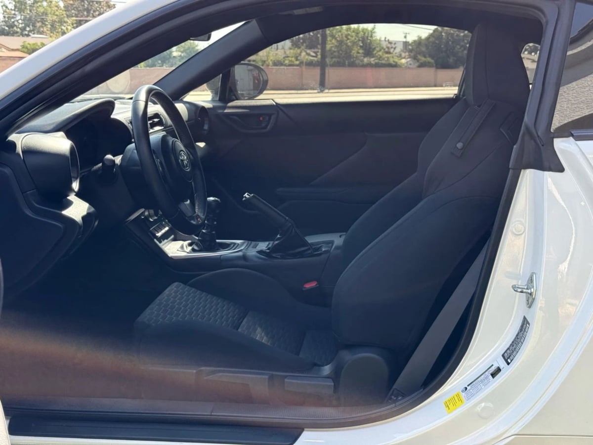 2024 Toyota GR86 photo 35