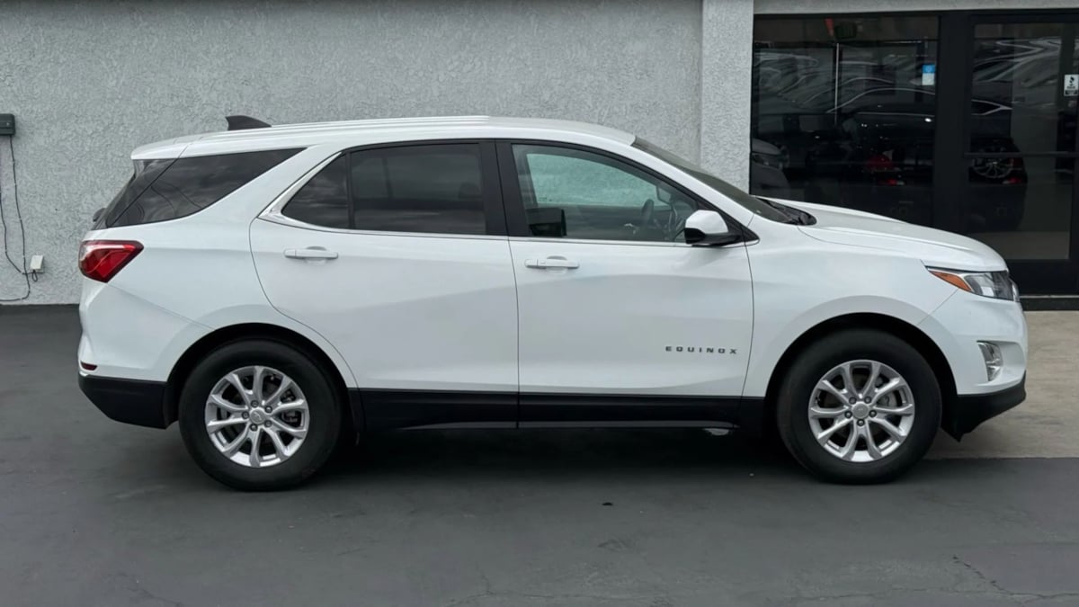 2021 Chevrolet Equinox LT photo 22