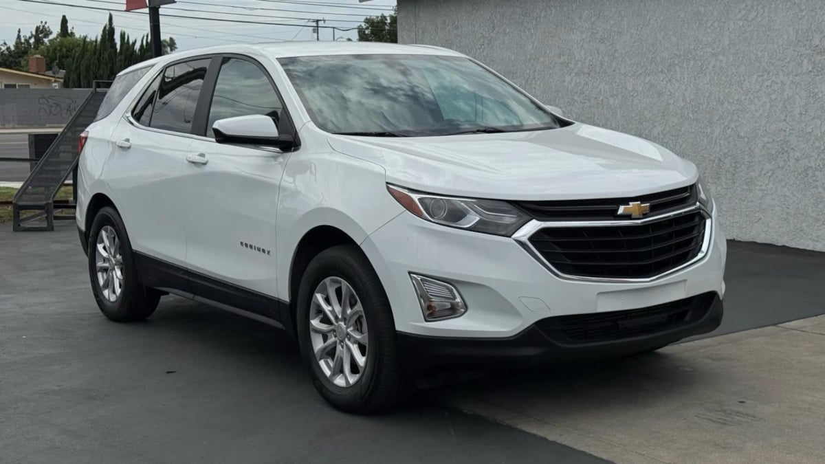 2021 Chevrolet Equinox LT photo 24