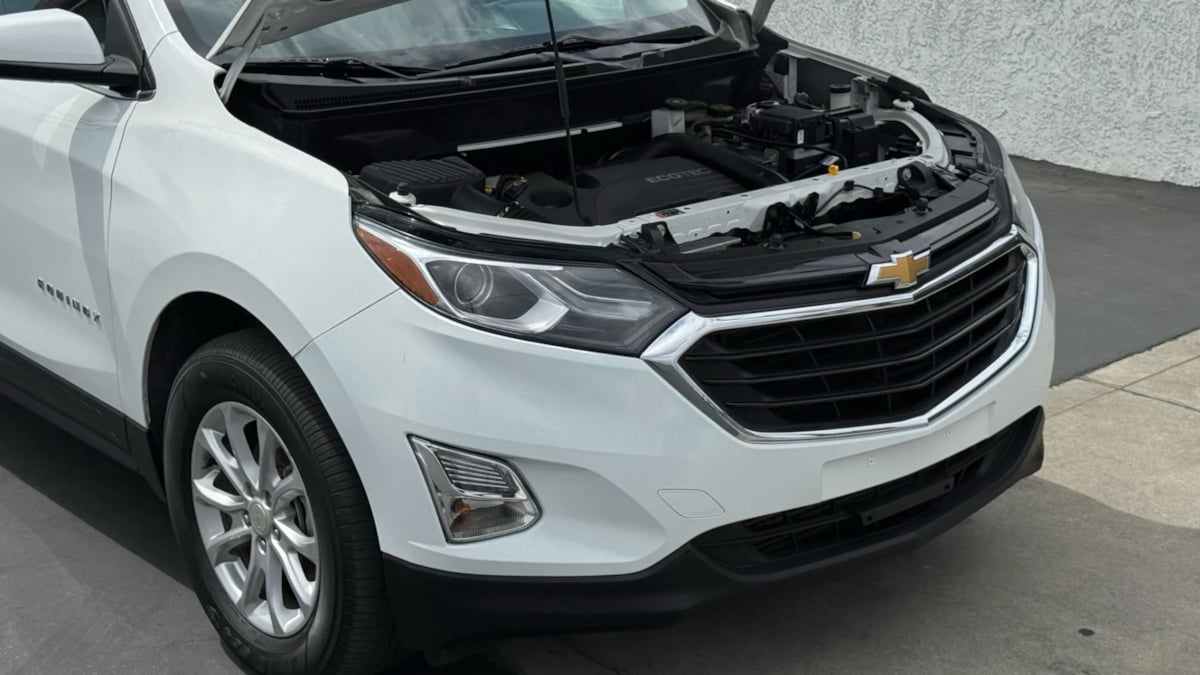 2021 Chevrolet Equinox LT photo 32