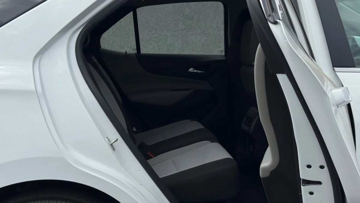2021 Chevrolet Equinox LT photo 37