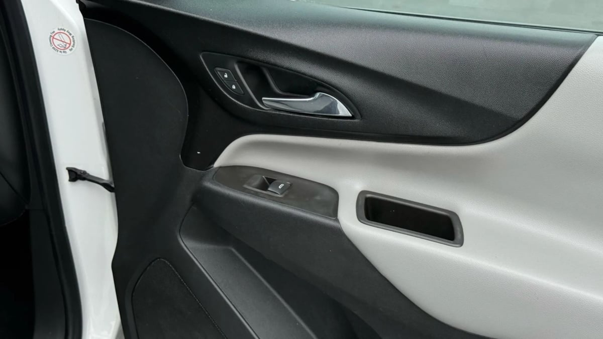 2021 Chevrolet Equinox LT photo 42
