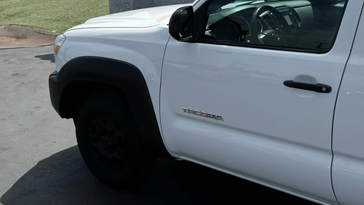 2014 Toyota Tacoma photo 4