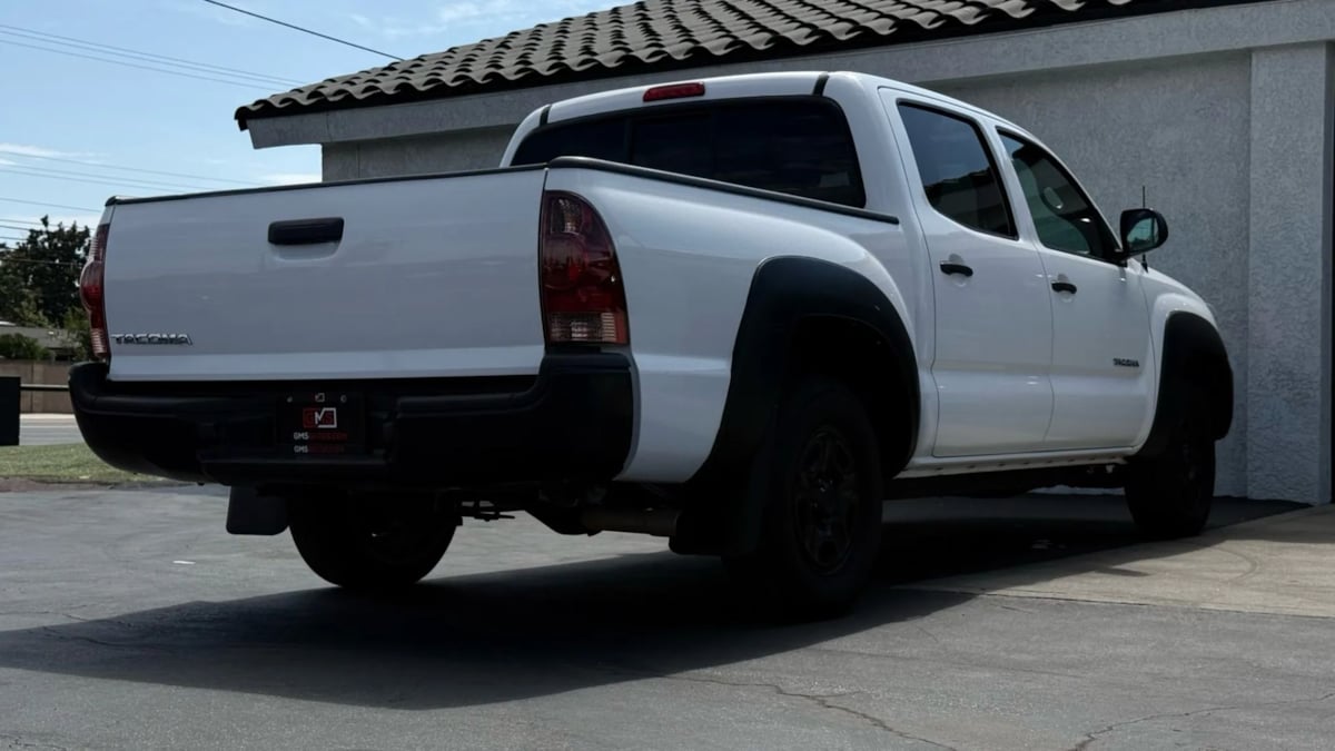 2014 Toyota Tacoma photo 15
