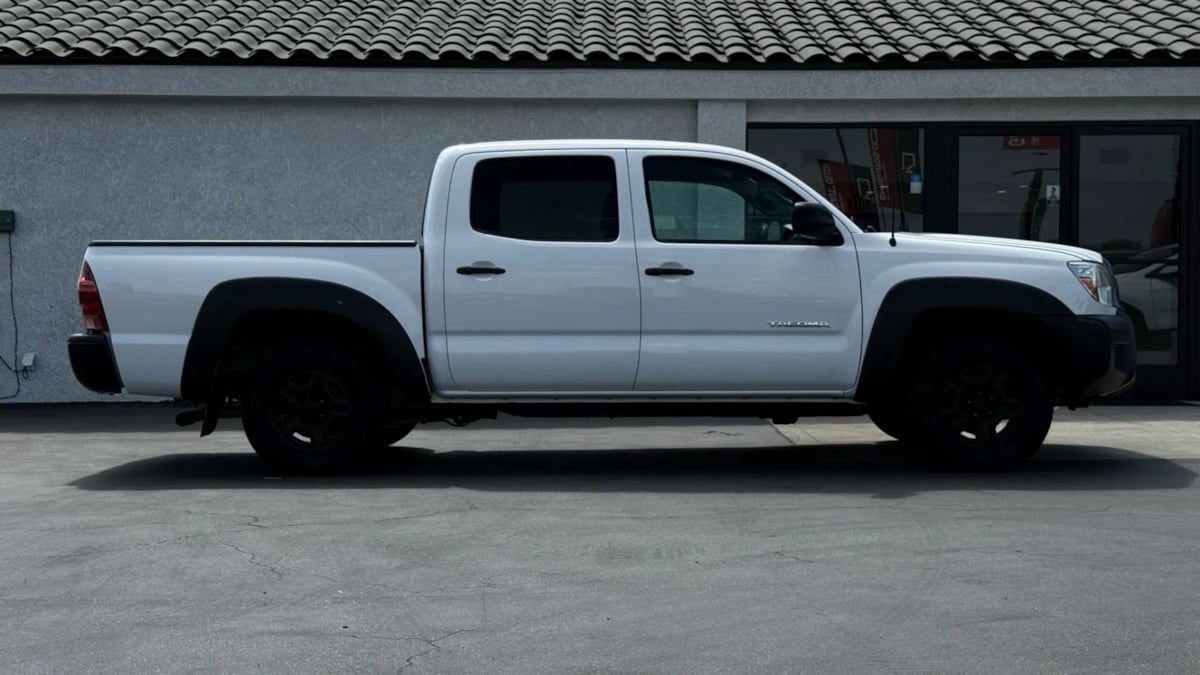 2014 Toyota Tacoma photo 18
