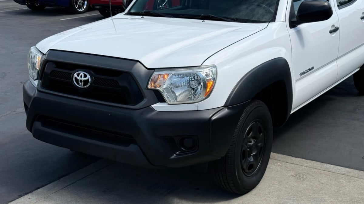 2014 Toyota Tacoma photo 26