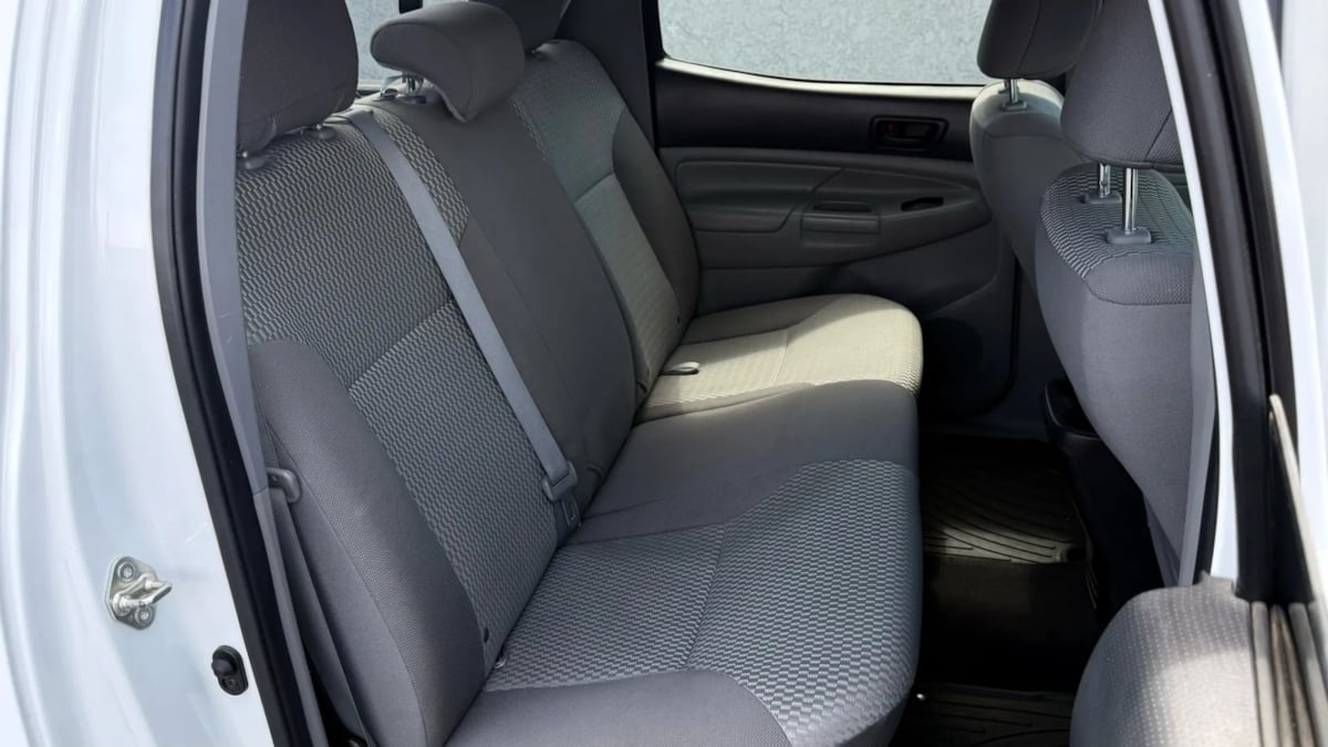 2014 Toyota Tacoma photo 36