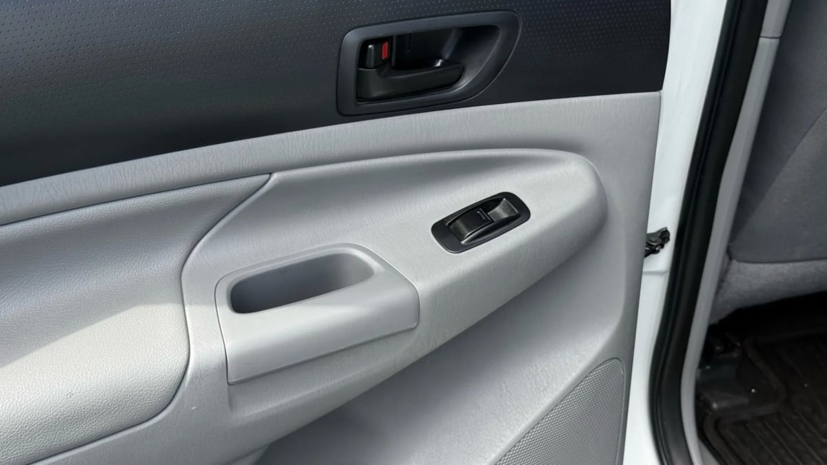 2014 Toyota Tacoma photo 39